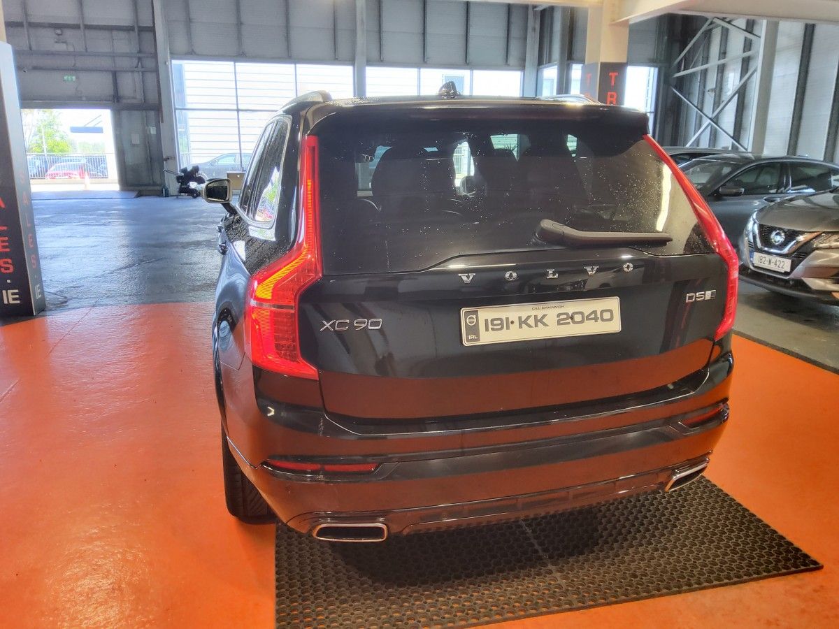 Volvo XC90 D5 (235hp) AWD R-Design Geartronic