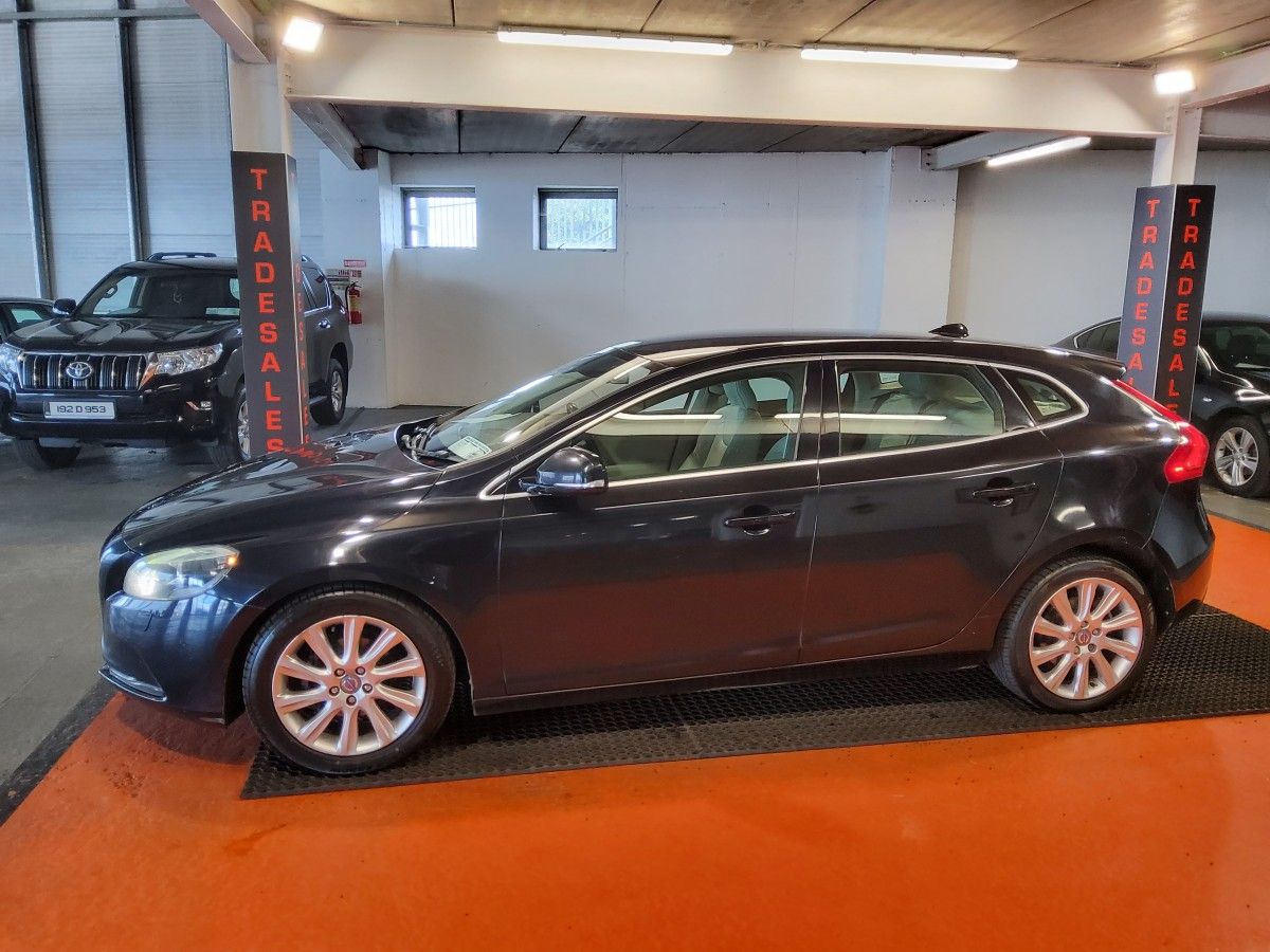 Volvo V40 1.6 D2 DRIVE S/S ES