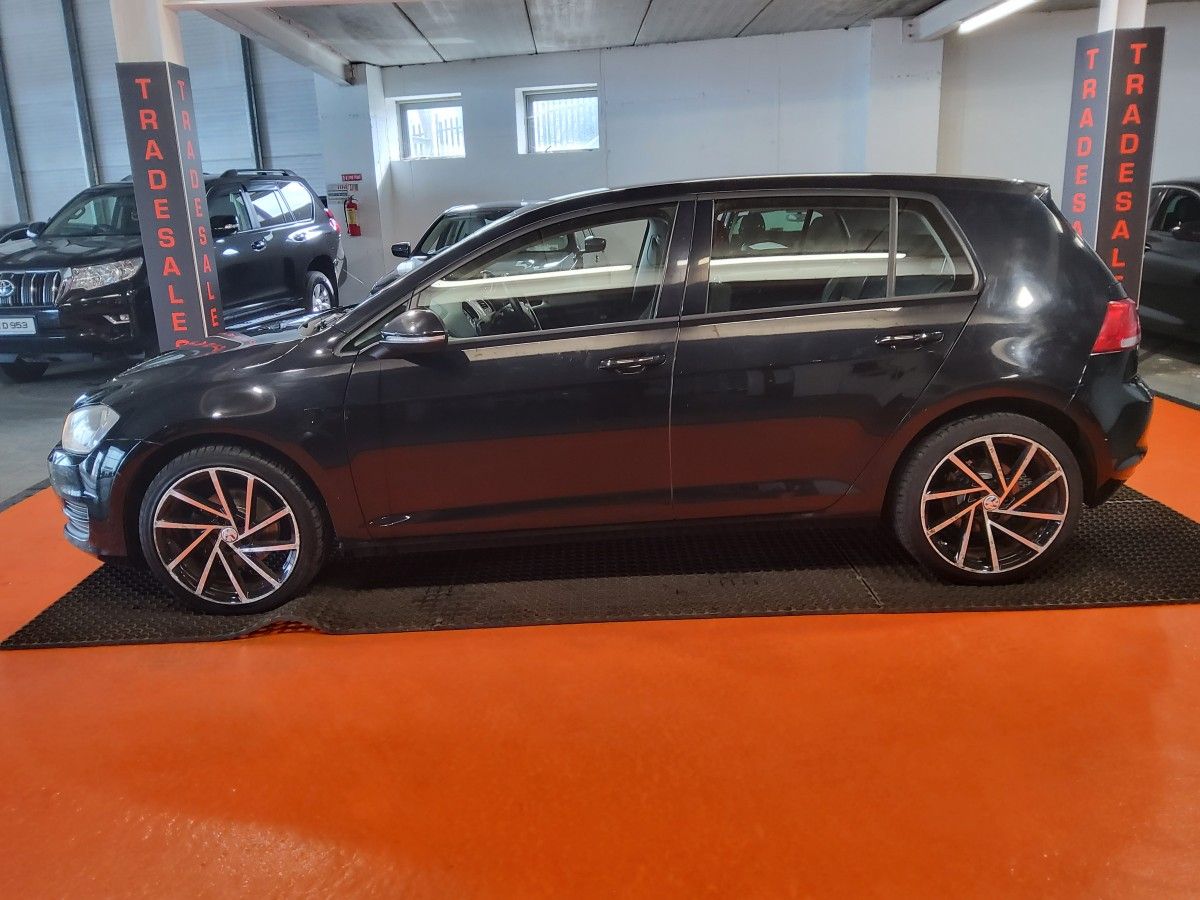 Volkswagen Golf 1.6 TDI 110HP BLUEMOTION