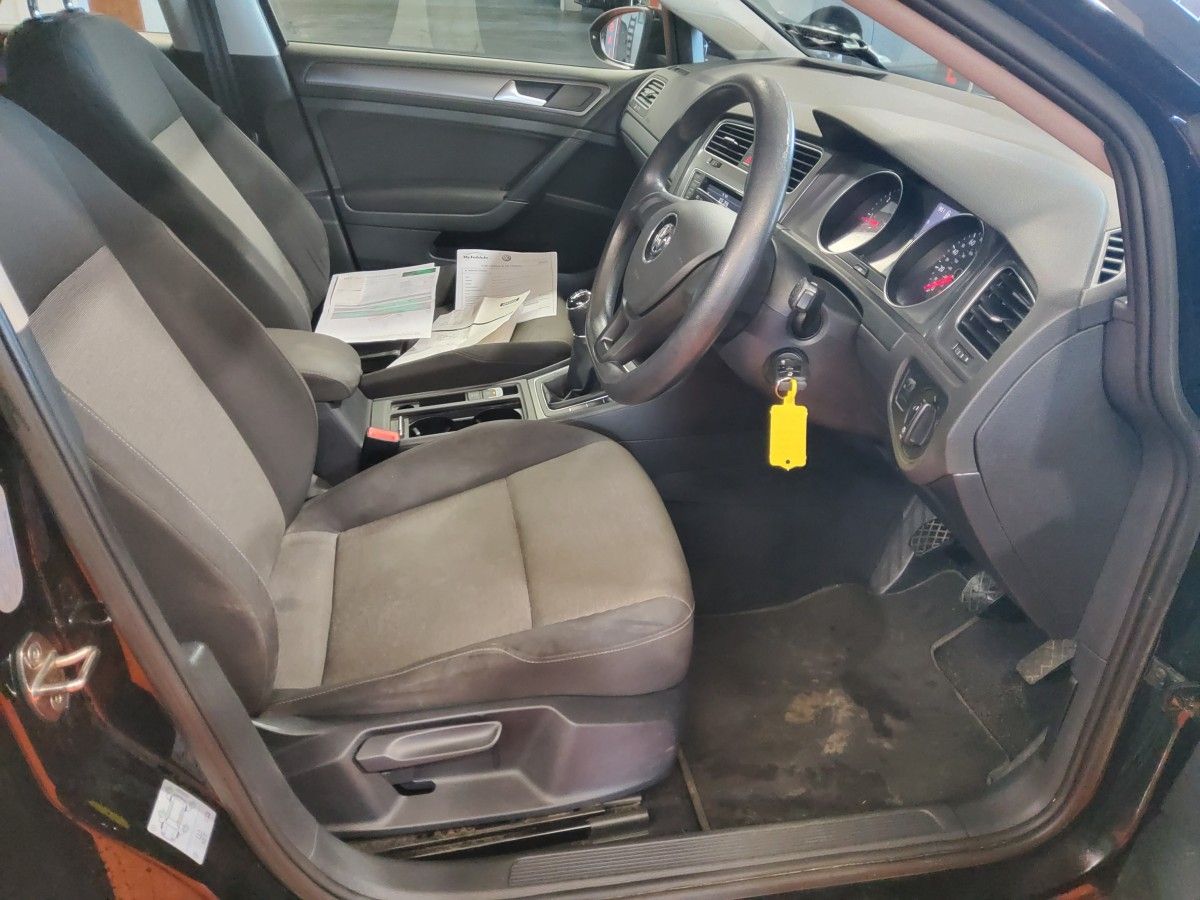 Volkswagen Golf 1.6 TDI 110HP BLUEMOTION