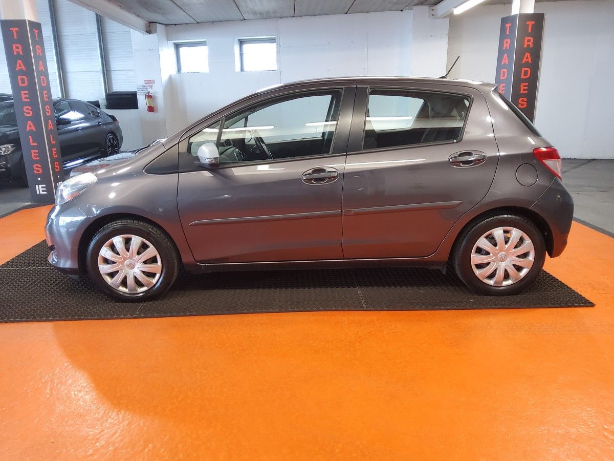 Toyota Yaris 1.0 VVT-i 3Dr Luna