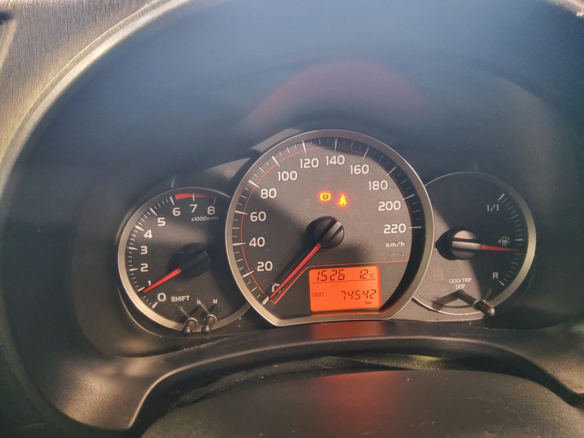 Toyota Yaris 1.0 VVT-i 3Dr Luna