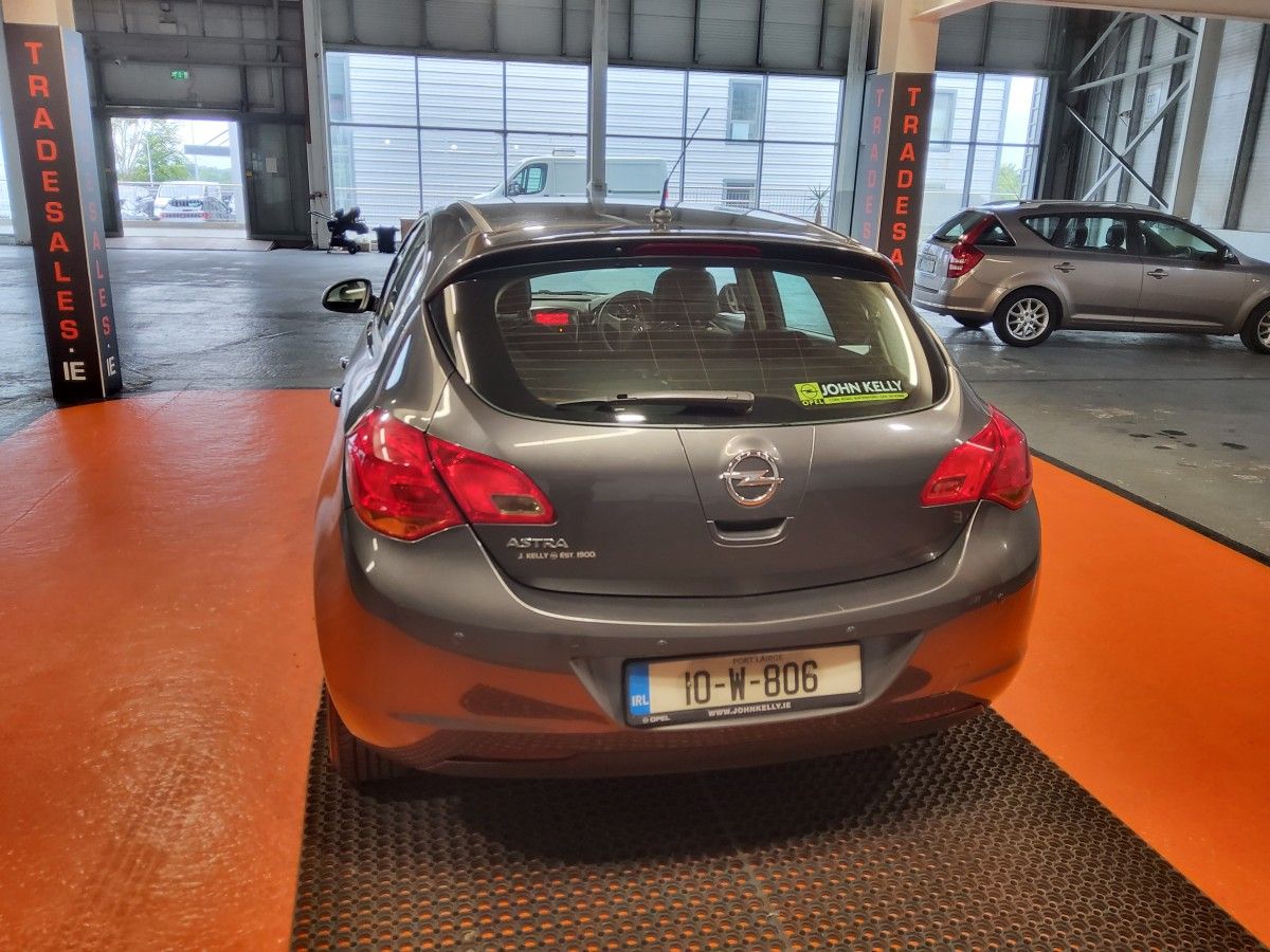 Opel Astra 1.4 16V 100PS S