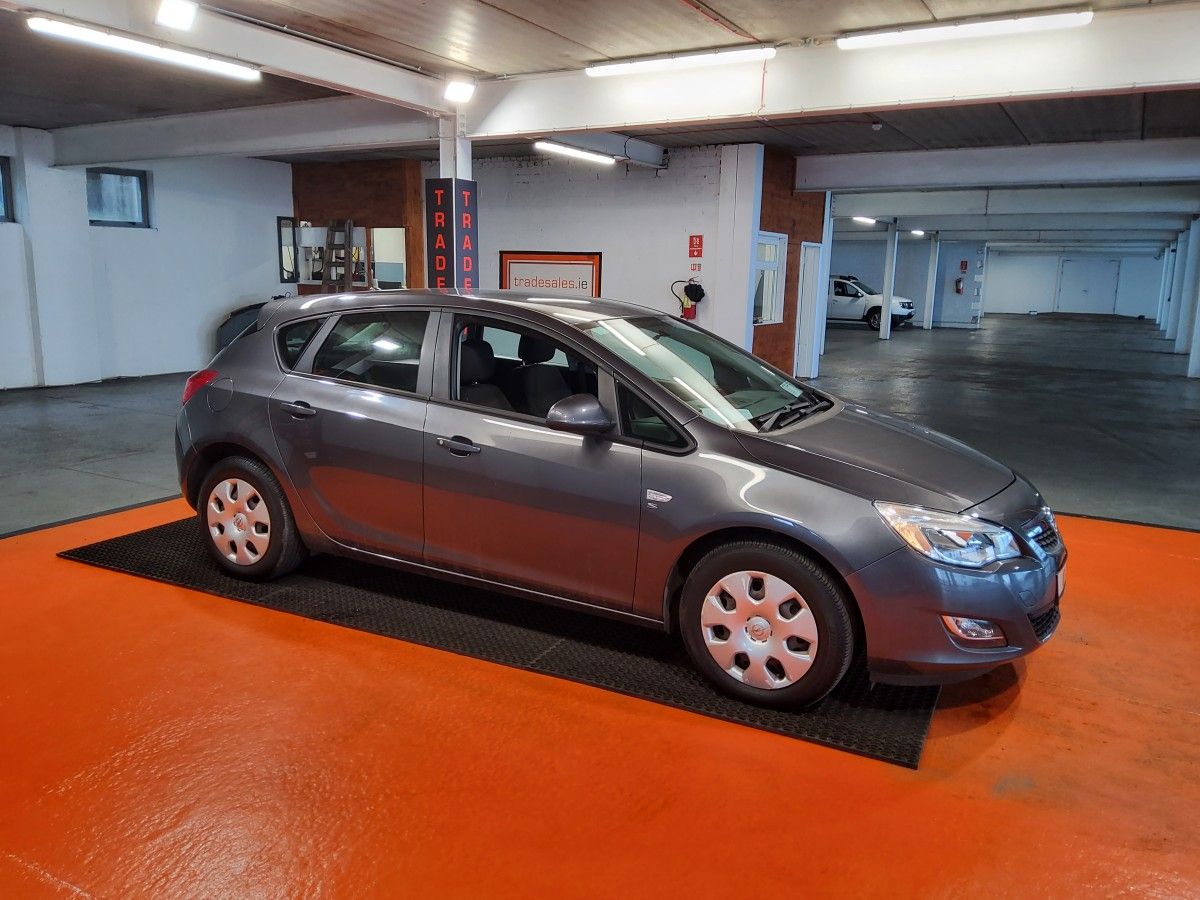 Opel Astra 1.4 16V 100PS S