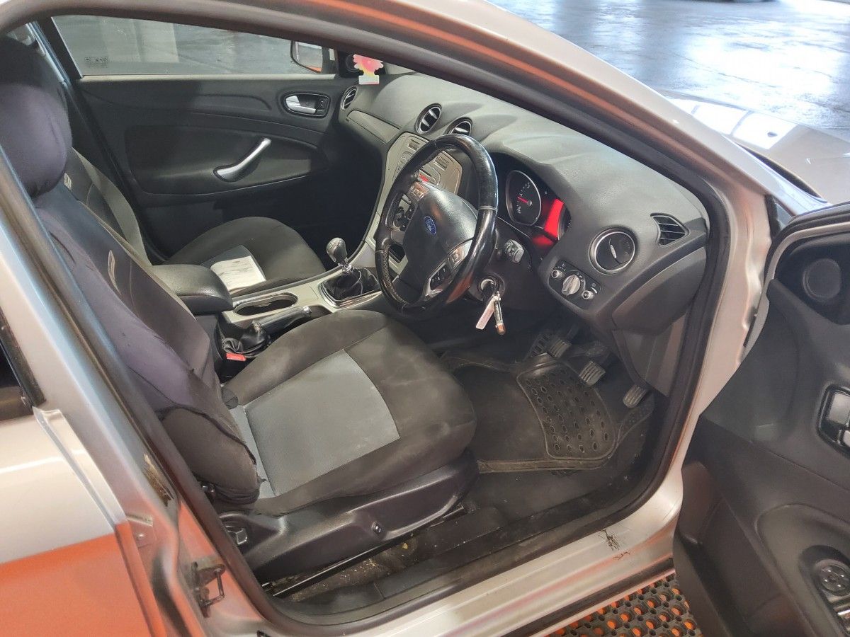 Ford Mondeo 2.0TDCi 140PS Zetec