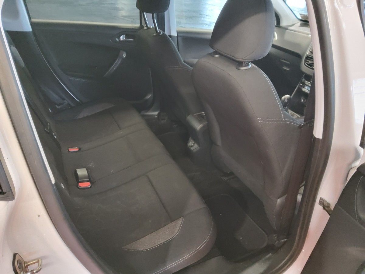 Peugeot 2008 1.2 Puretech 82bhp Active