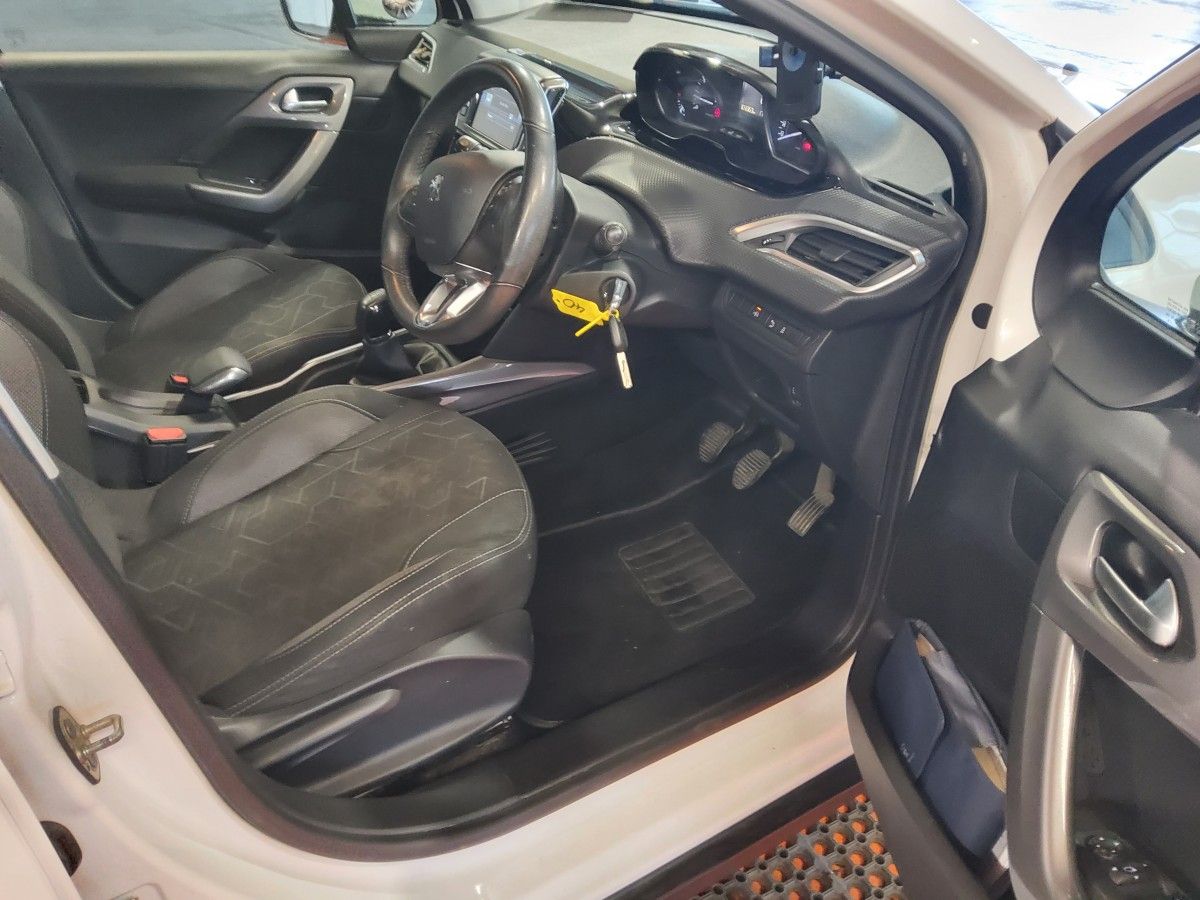 Peugeot 2008 1.2 Puretech 82bhp Active