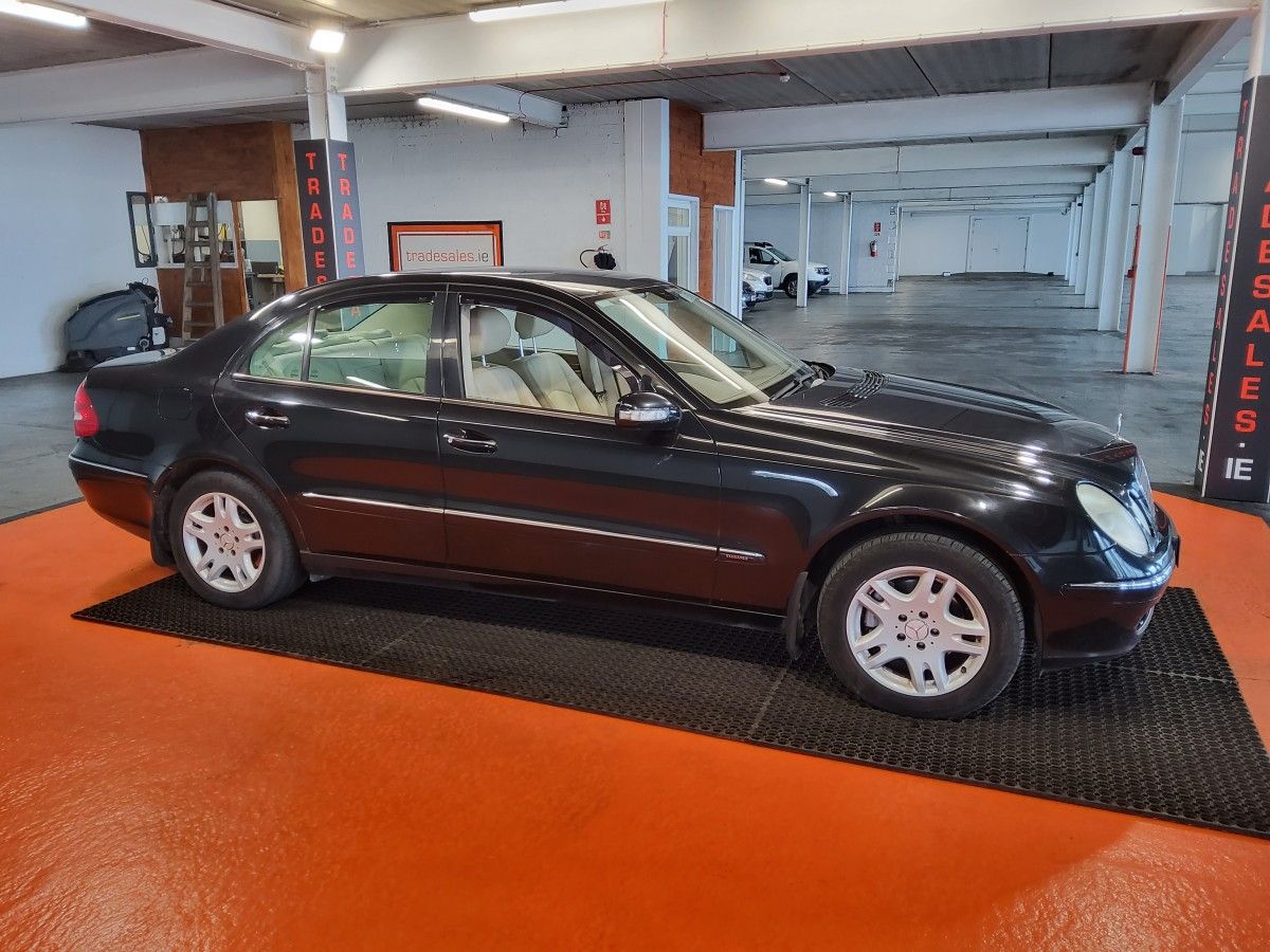 Mercedes-Benz E-Class 200 K Classic A/T