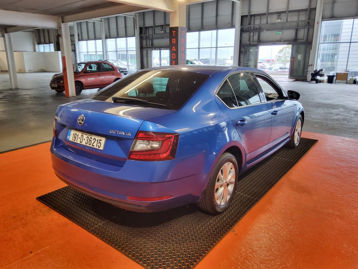 Skoda Octavia AMBITION 1.6TDI 115HP DSG
