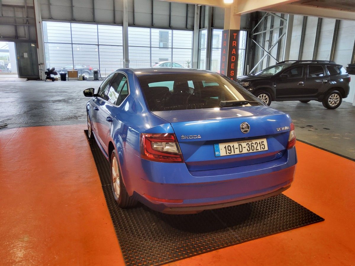 Skoda Octavia AMBITION 1.6TDI 115HP DSG