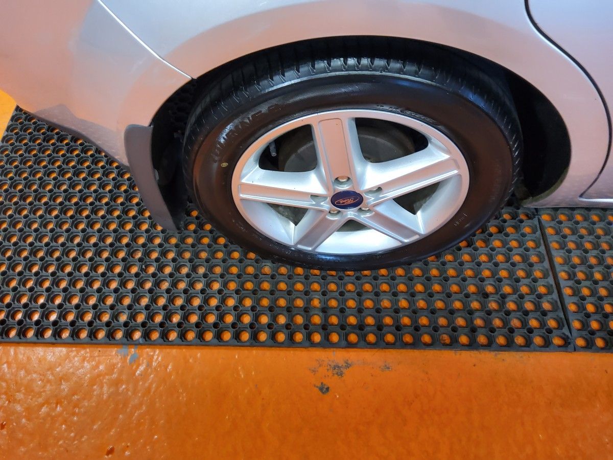 Ford Focus 1.4i Style