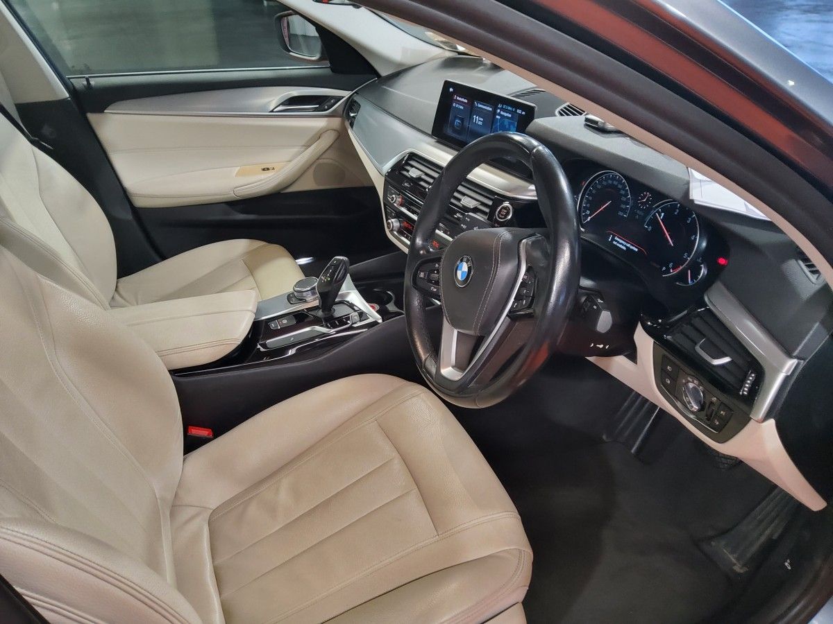 BMW 5 Series 520d SE 18" Auto