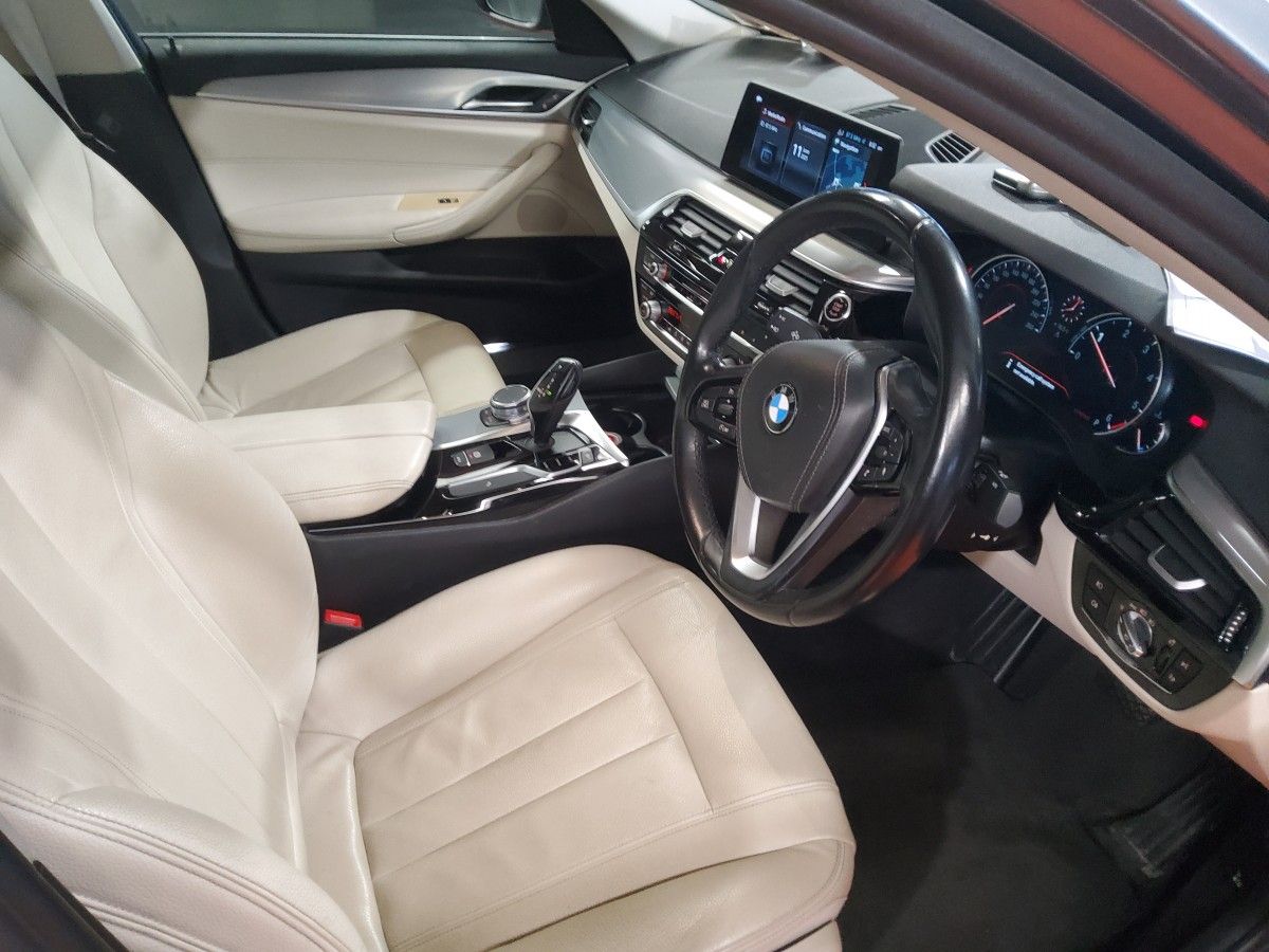 BMW 5 Series 520d SE 18" Auto