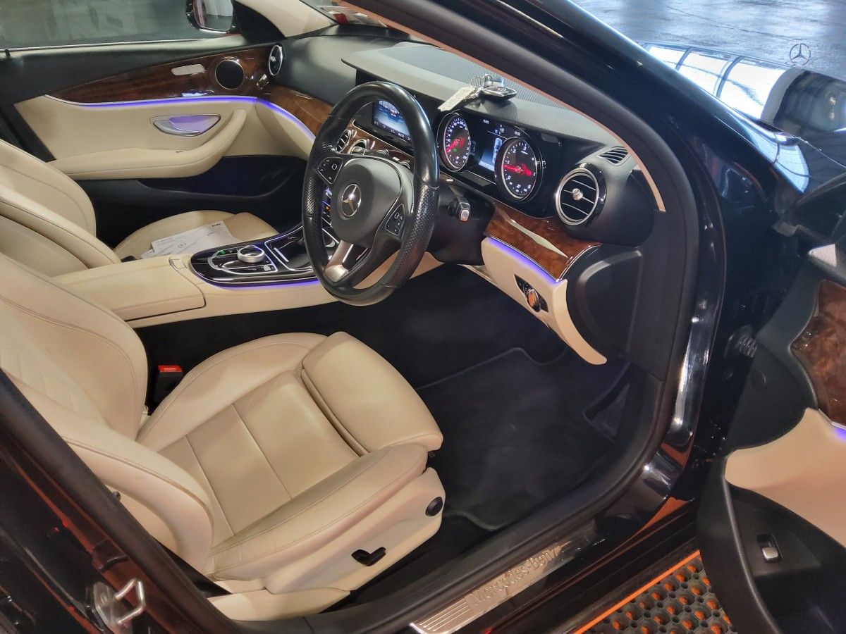 Mercedes-Benz E-Class E 200 D AVANTGARDE A/T