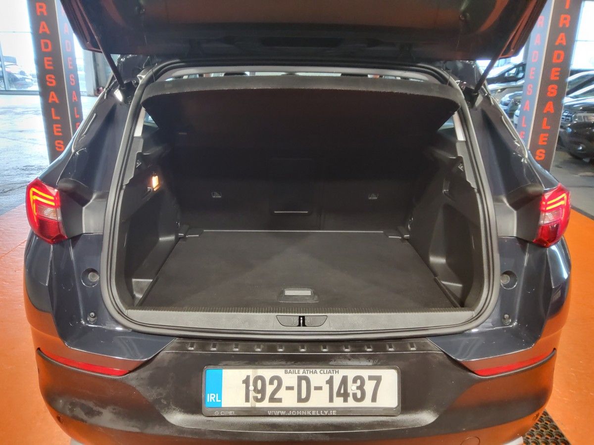 Opel GRANDLAND X SRi 1.5 Turbo D 130PS 6 Speed
