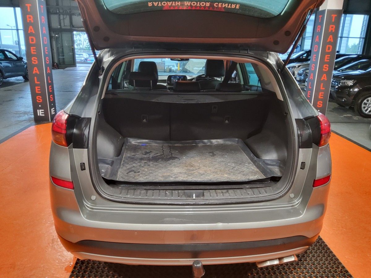 Hyundai Tucson 2WD Executive Plus