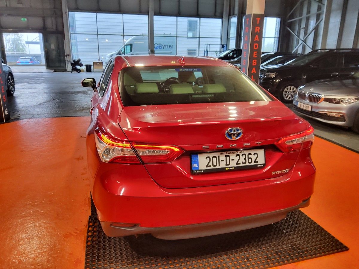 Toyota Camry 2.5 Camry Hybrid Sol