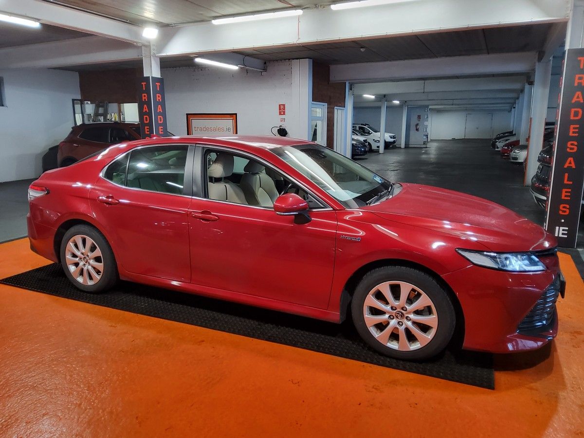 Toyota Camry 2.5 Camry Hybrid Sol