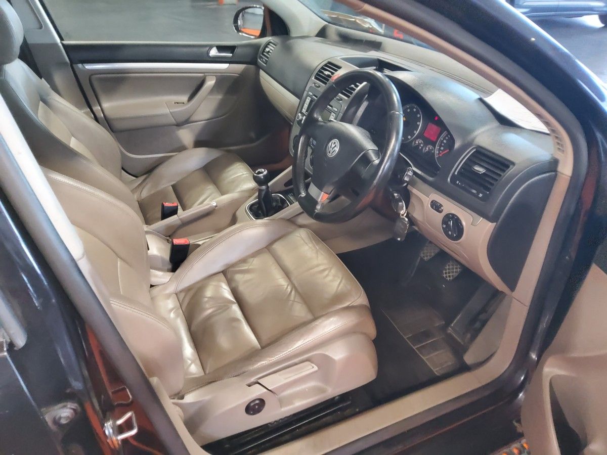 Volkswagen Golf 1.6 Comfortline