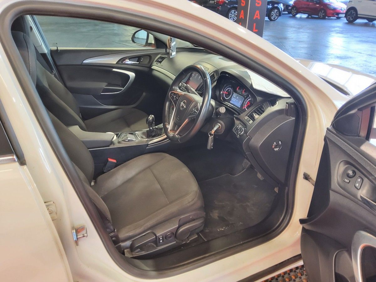 Opel Insignia 2.0CDTI 140PS SC