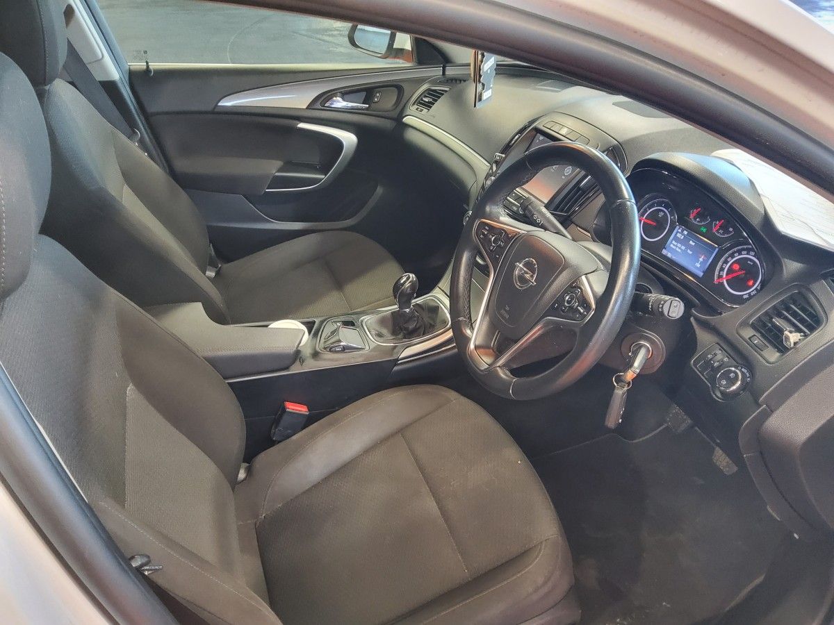 Opel Insignia 2.0CDTI 140PS SC
