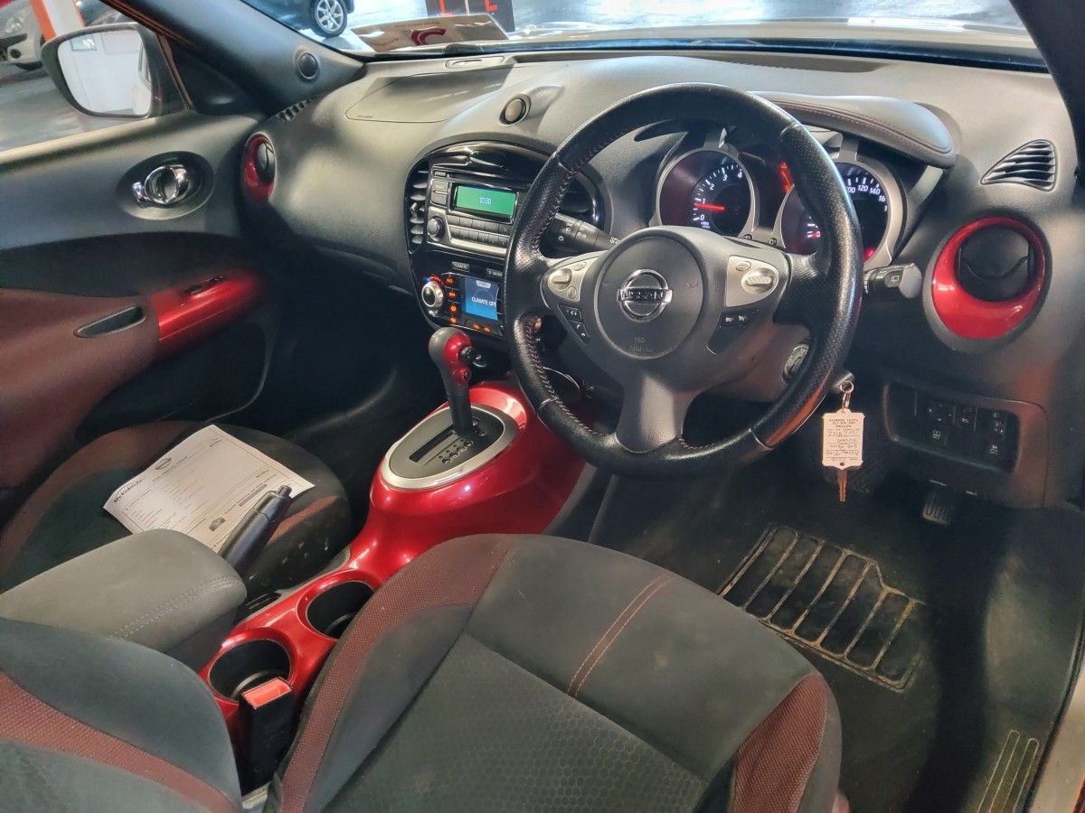 Nissan Juke 1.6 SV CVT