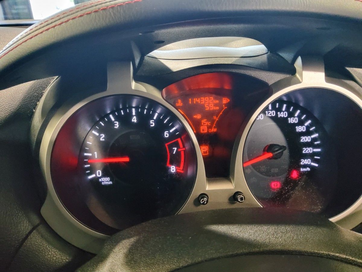 Nissan Juke 1.6 SV CVT