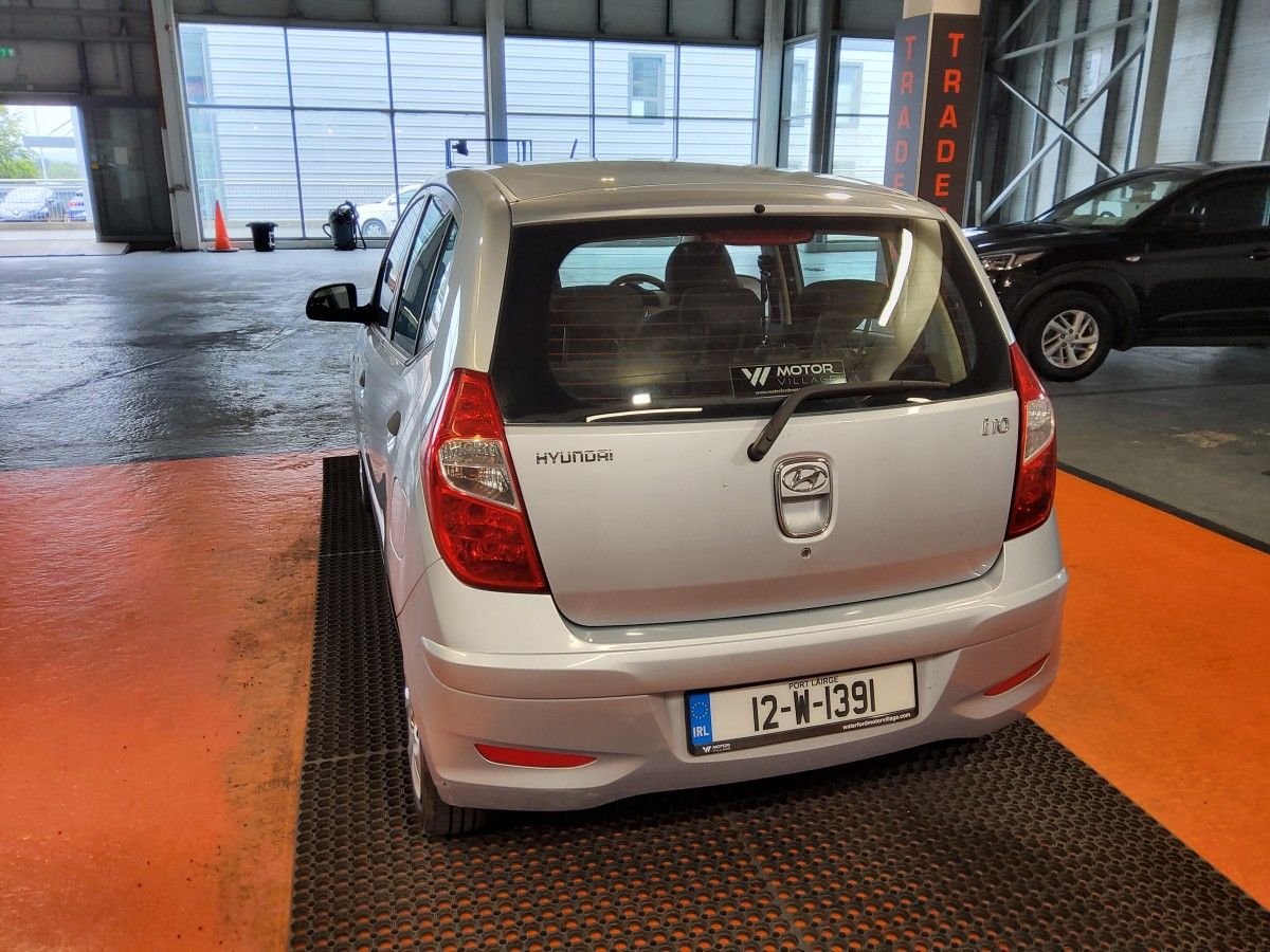 Hyundai i10 1.2 Deluxe Auto
