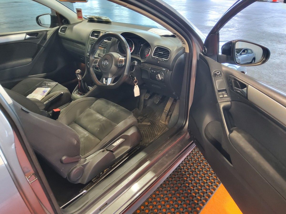 Volkswagen Golf 2.0 TDI 140BHP HIGHLINE BLUEMOTION TECH