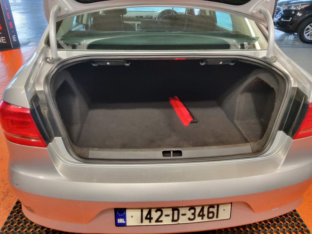 Volkswagen Passat 1.6 TDI BLUEMOTION