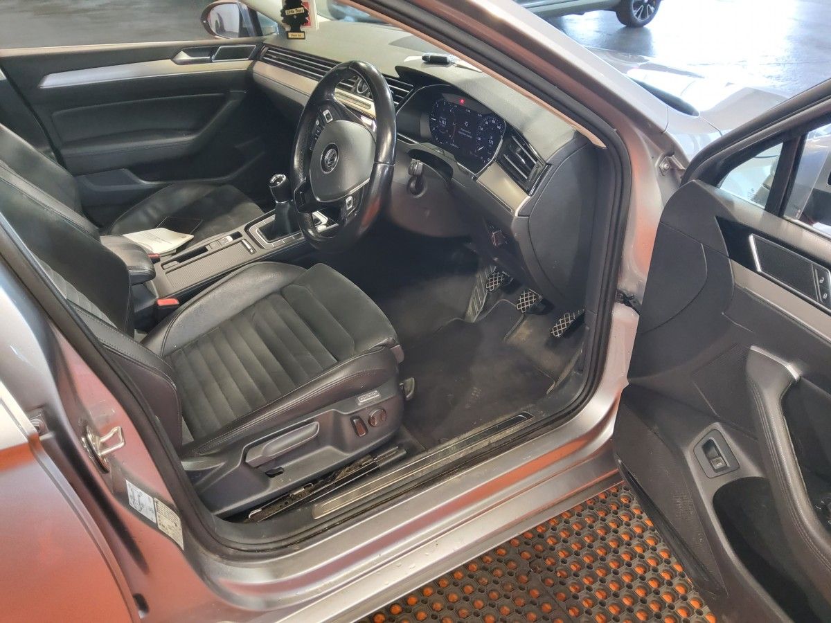 Volkswagen Passat 2.0 TDI 150HP Highline