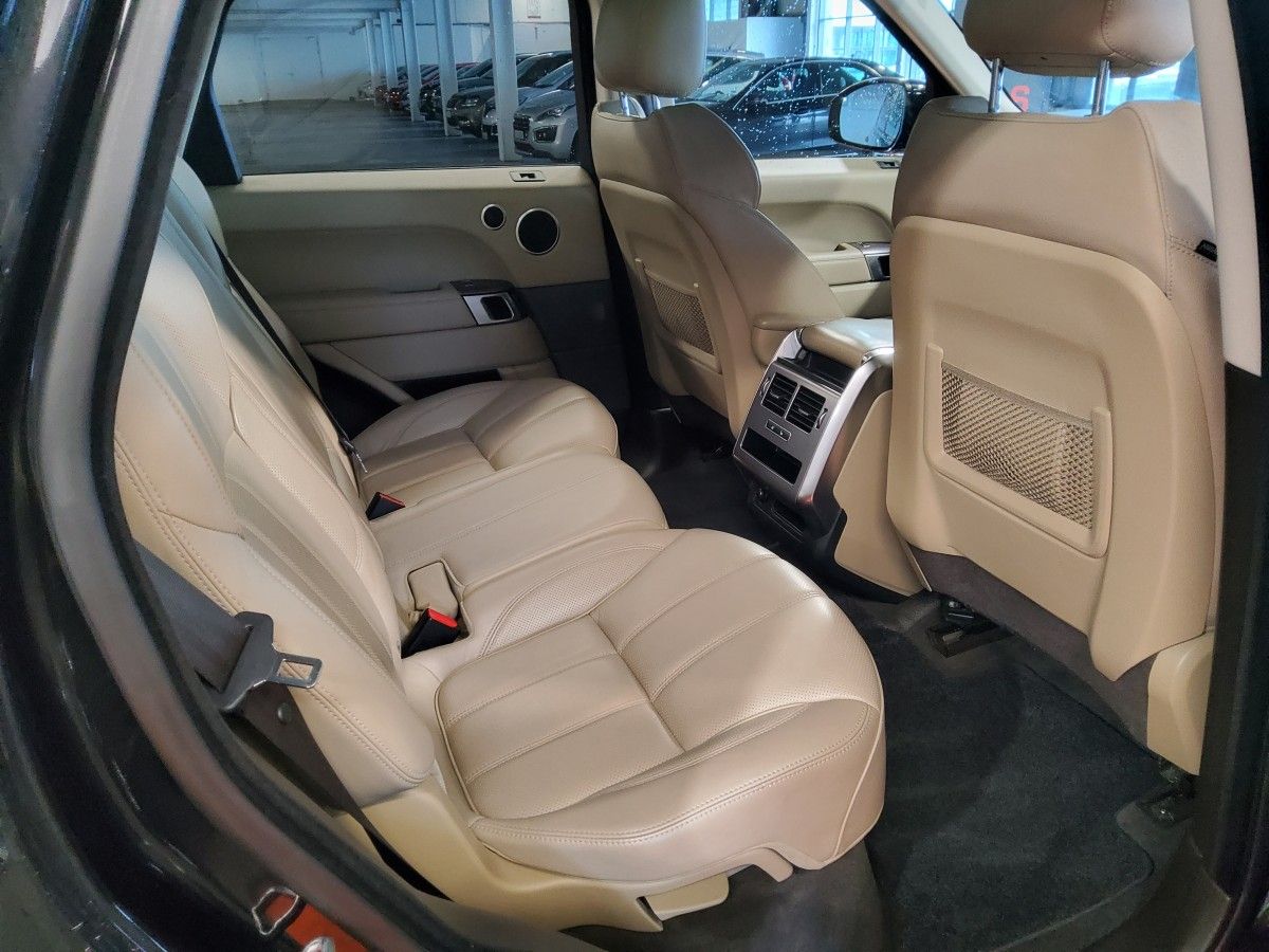 Land Rover Range Rover Sport 3.0 TDV6 HSE