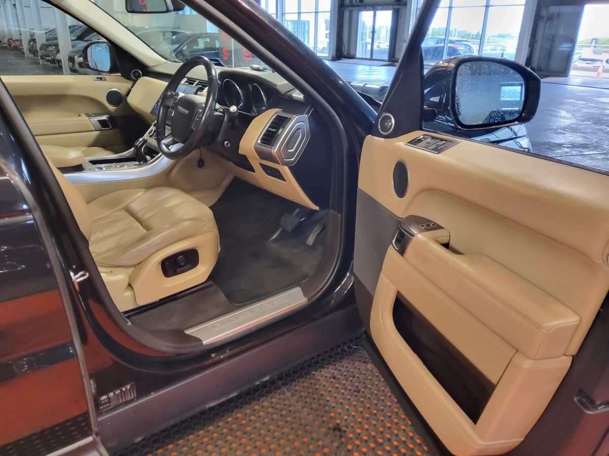 Land Rover Range Rover Sport 3.0 TDV6 HSE