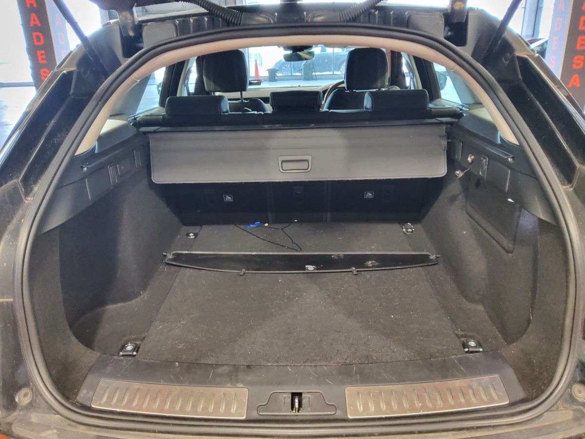 Land Rover Range Rover Velar 2.0D TD4 180 Standard