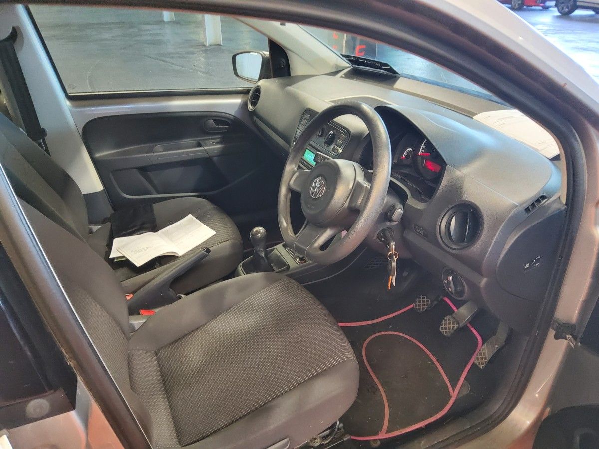 Volkswagen Up! 1.0 75BHP TAKE UP