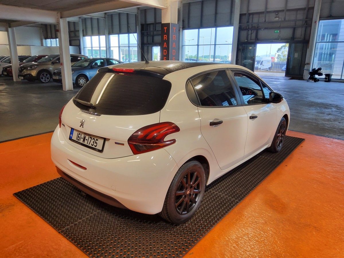 Peugeot 208 1.2 Puretech 82 bhp Access 5dr
