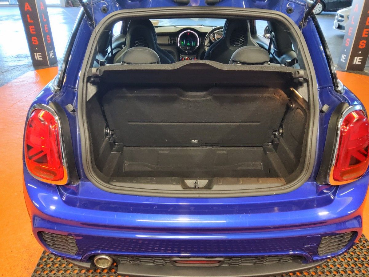 MINI Cooper Cooper Sport