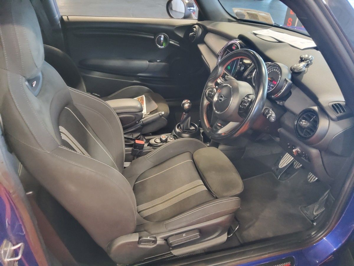 MINI Cooper Cooper Sport