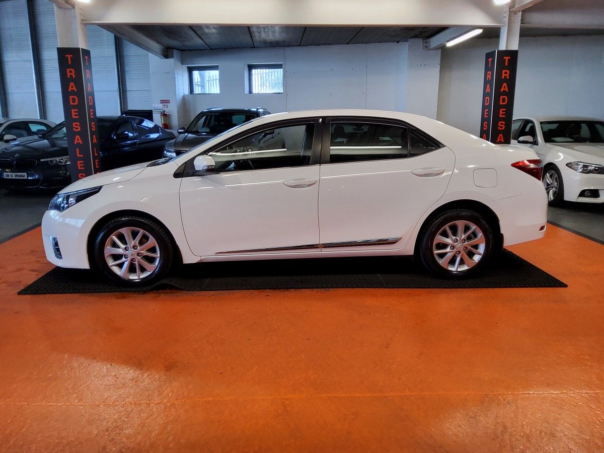 Toyota Corolla D-4D 90 (1.4) Luna