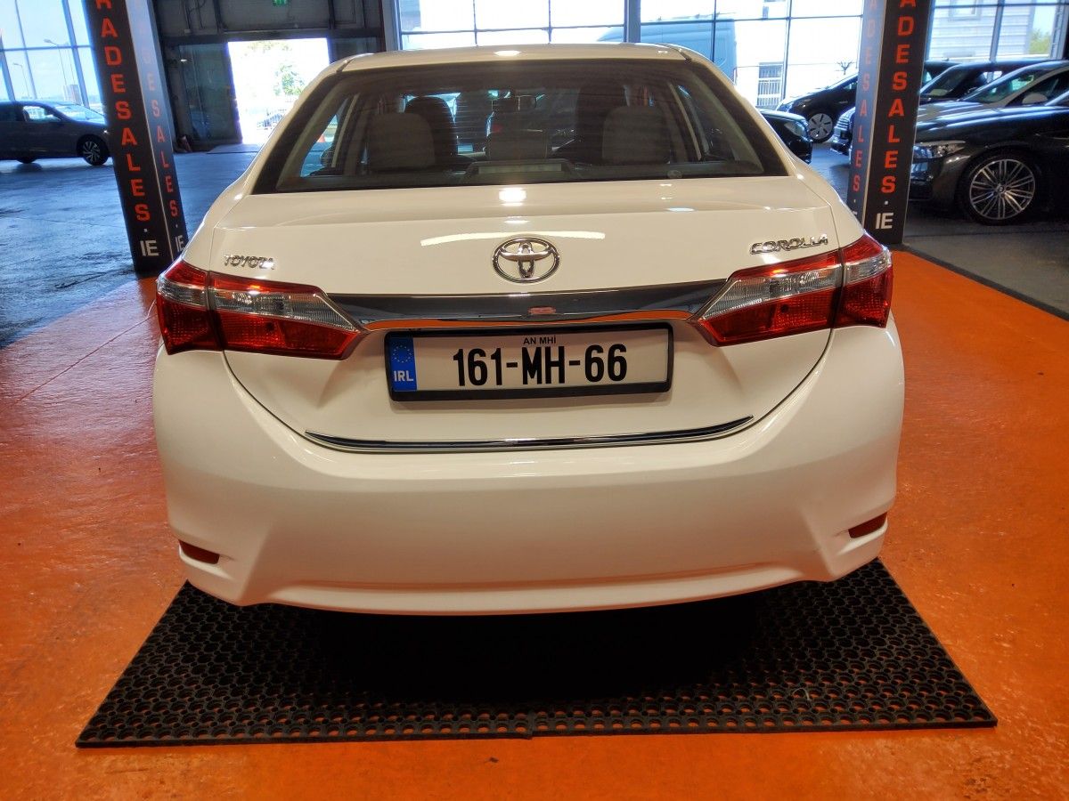 Toyota Corolla D-4D 90 (1.4) Luna