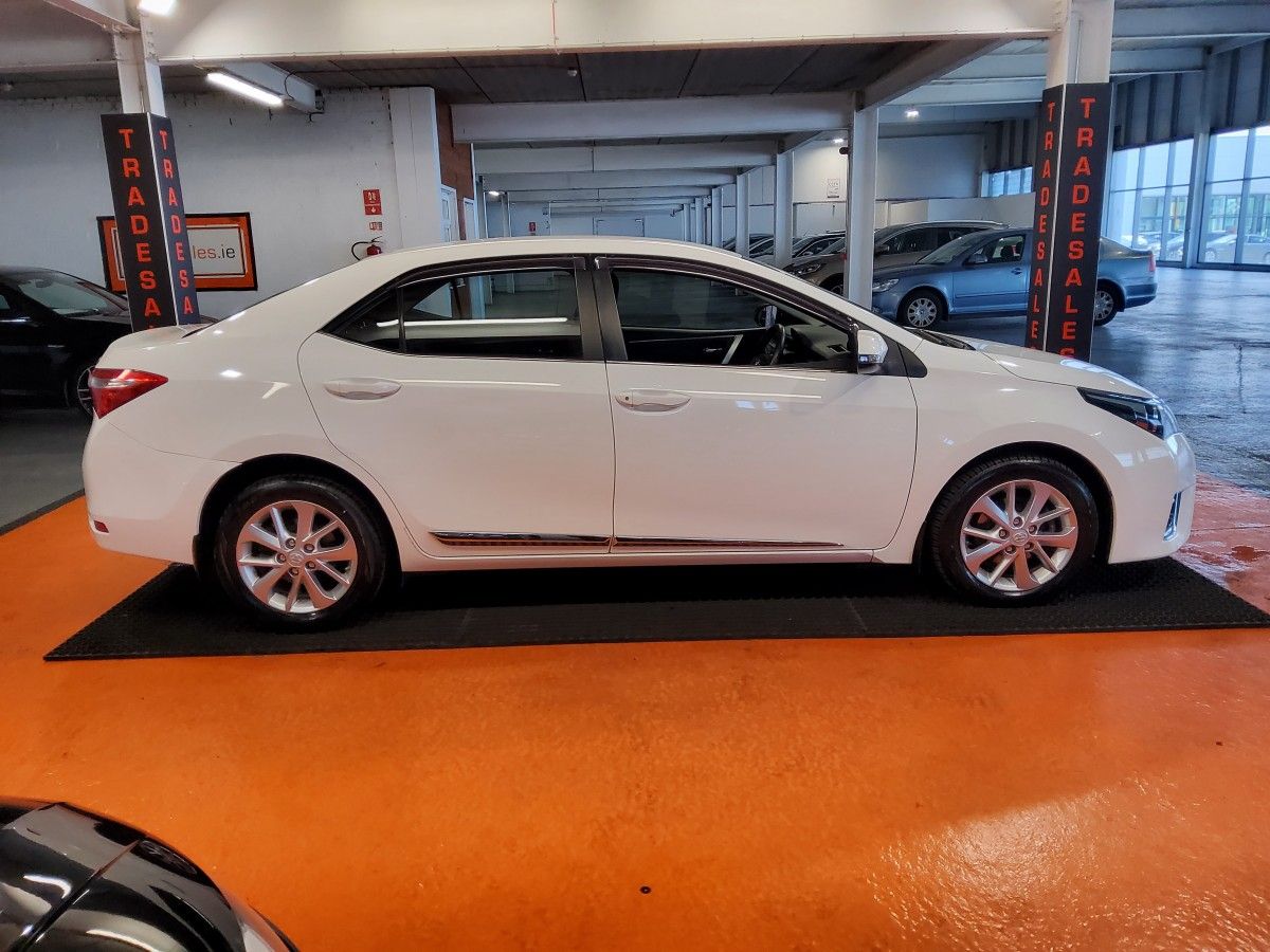 Toyota Corolla D-4D 90 (1.4) Luna