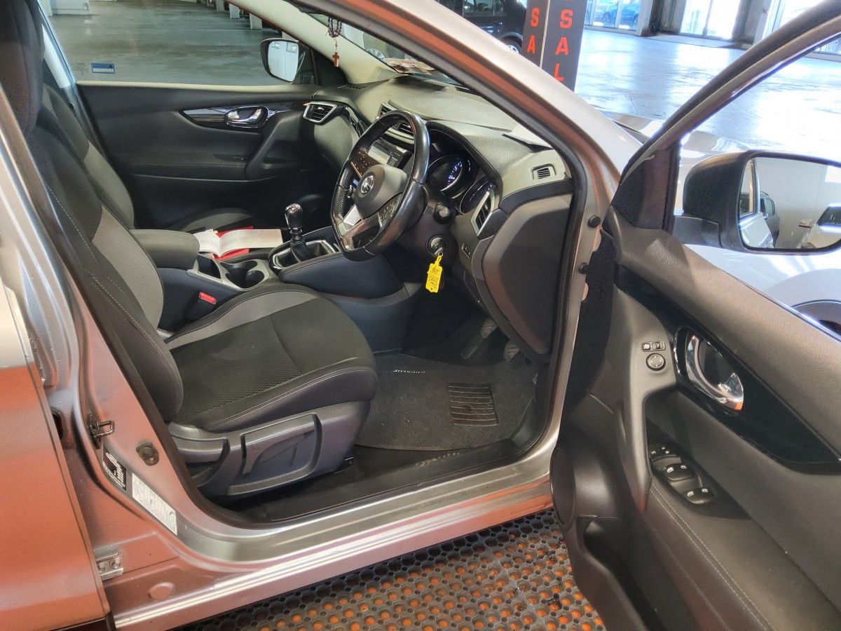 Nissan QASHQAI 1.2 PET SV