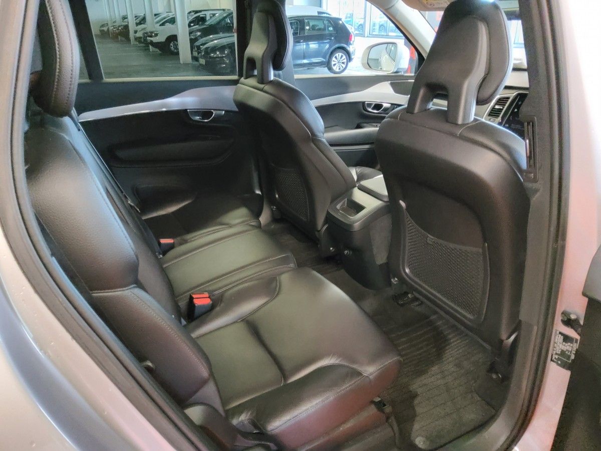 Volvo XC90 D4 (190hp) FWD Momentum Geartronic