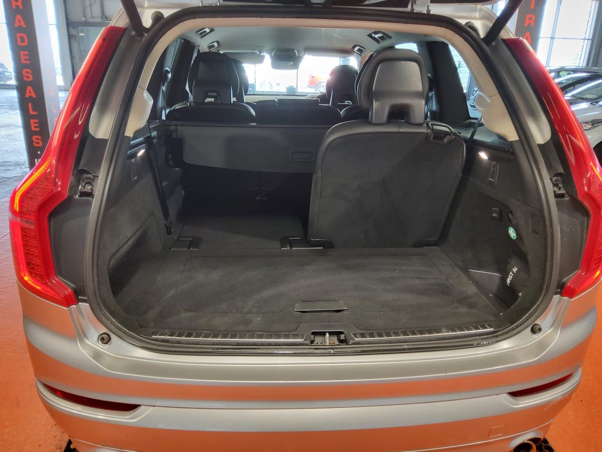 Volvo XC90 D4 (190hp) FWD Momentum Geartronic