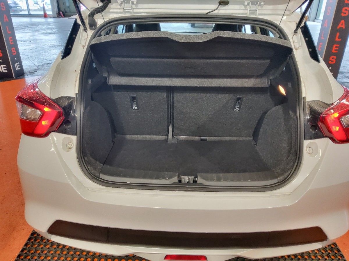 Nissan Micra 1.0T SV