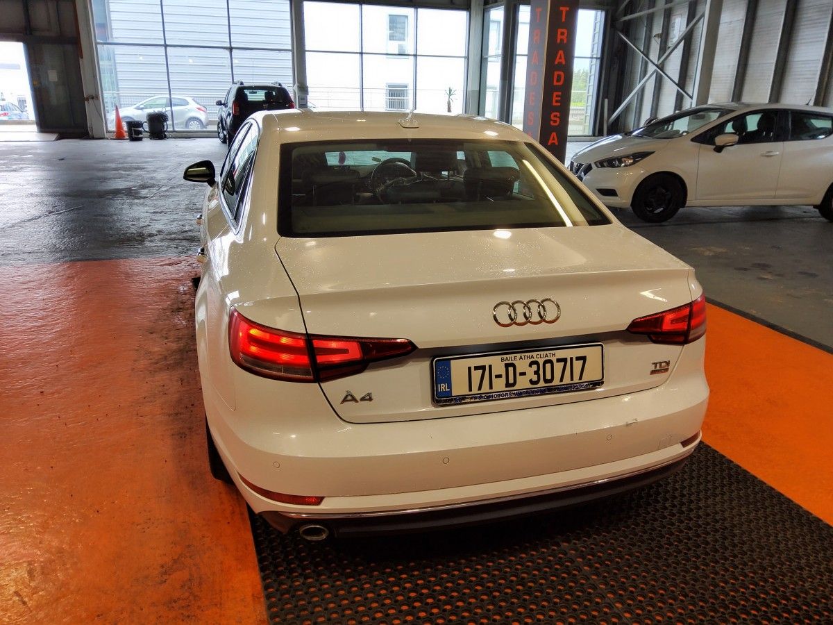 Audi A4 2.0TDI 150HP S tronic SE Ultra