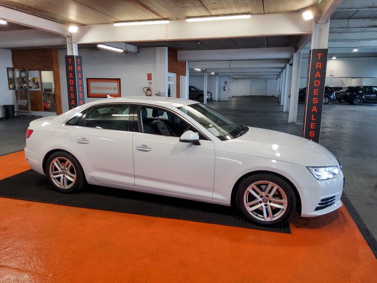 Audi A4 2.0TDI 150HP S tronic SE Ultra