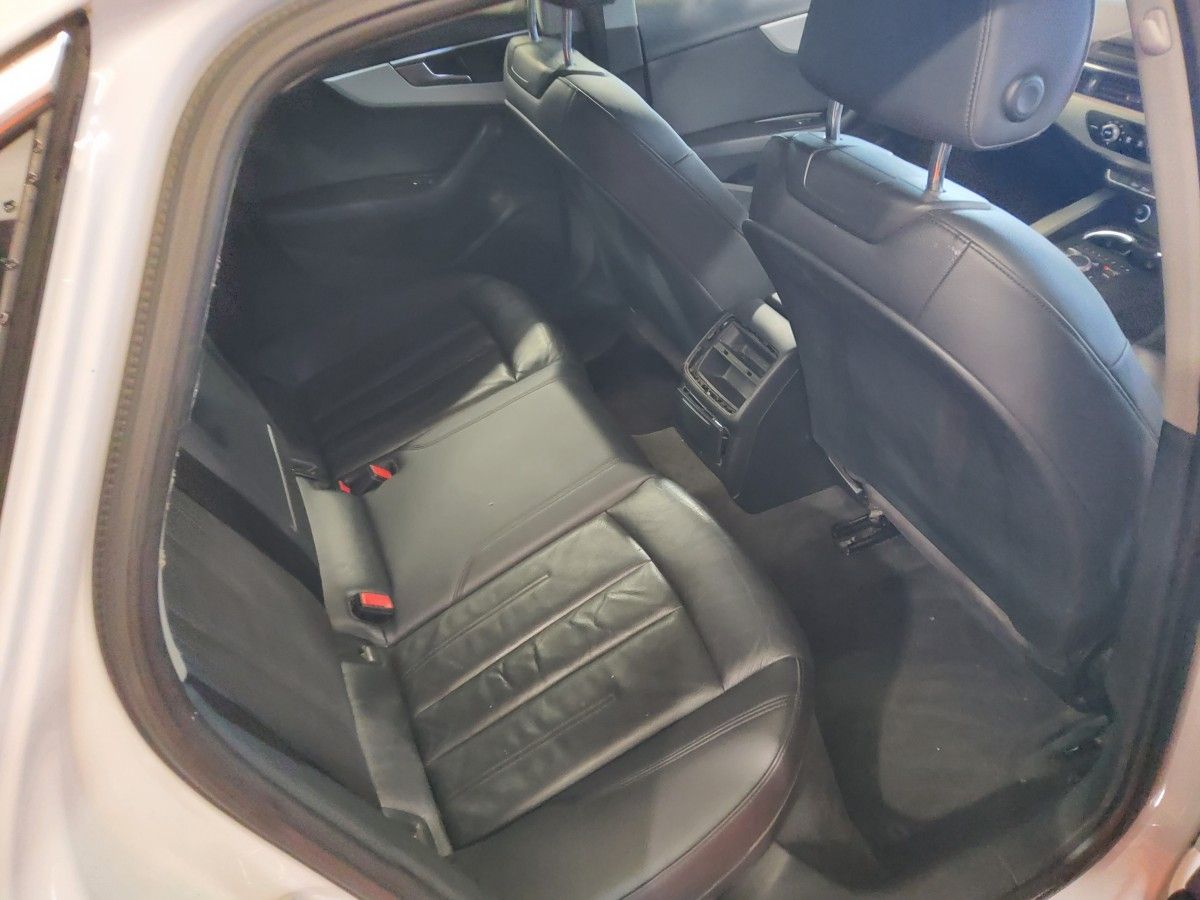 Audi A4 2.0TDI 150HP S tronic SE Ultra