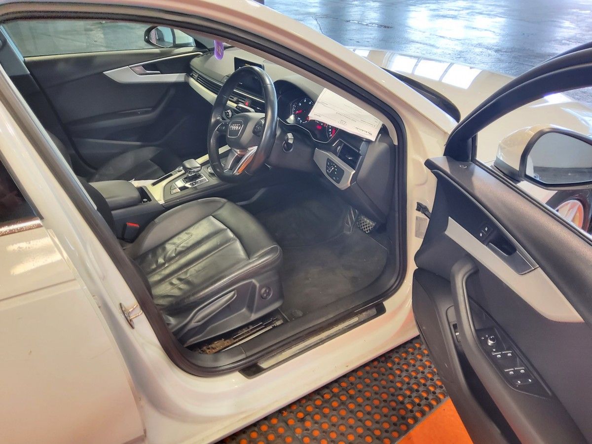 Audi A4 2.0TDI 150HP S tronic SE Ultra