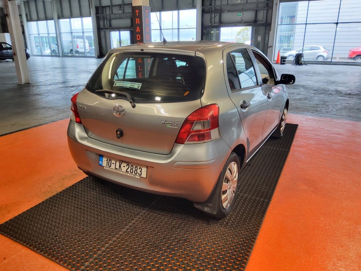Toyota Yaris 1.0 VVT-i Terra